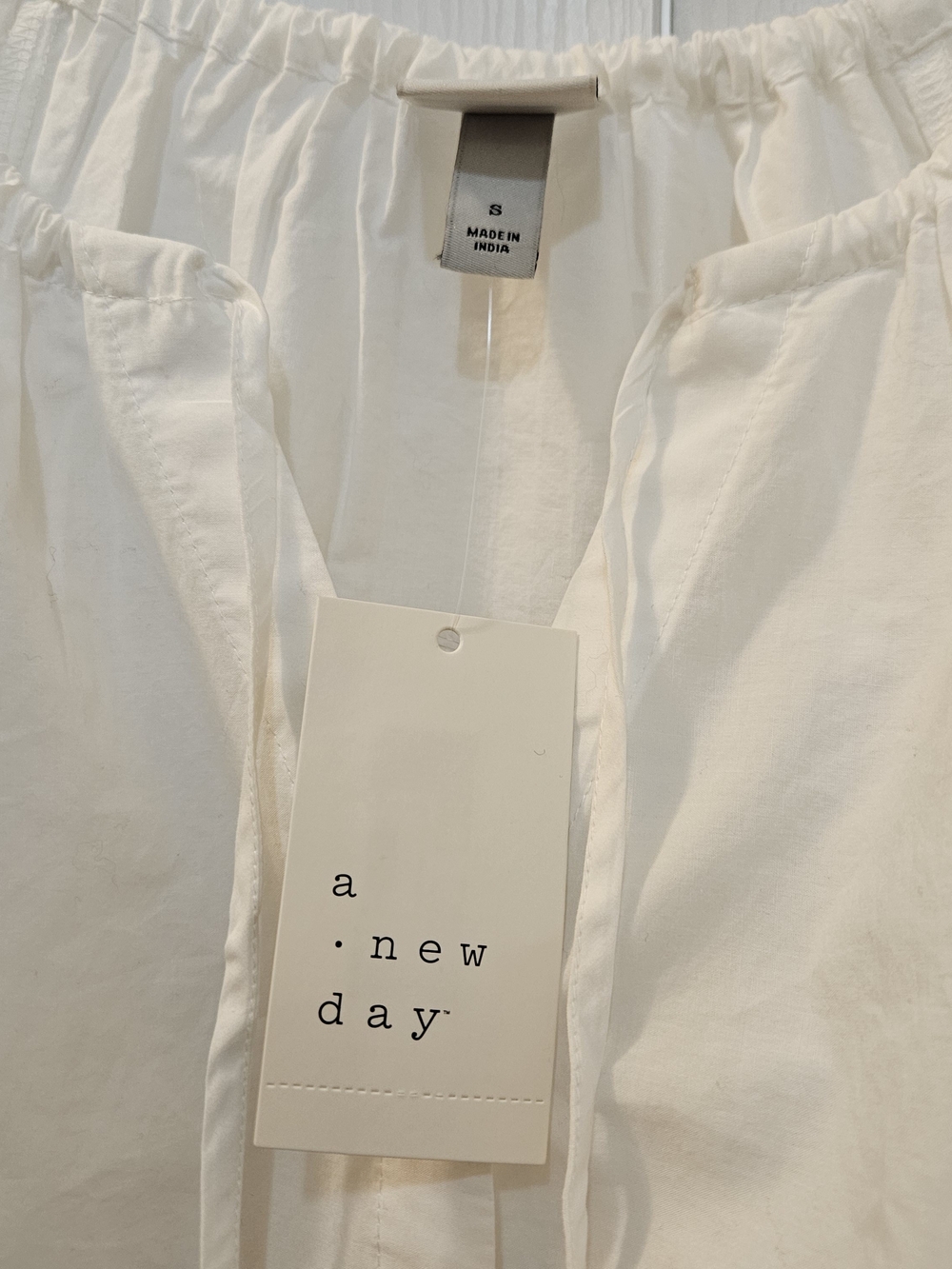 A New Day Eyelet Embroidered Peasant Blouse – Women's Small | NWT - Picture 6 of 8